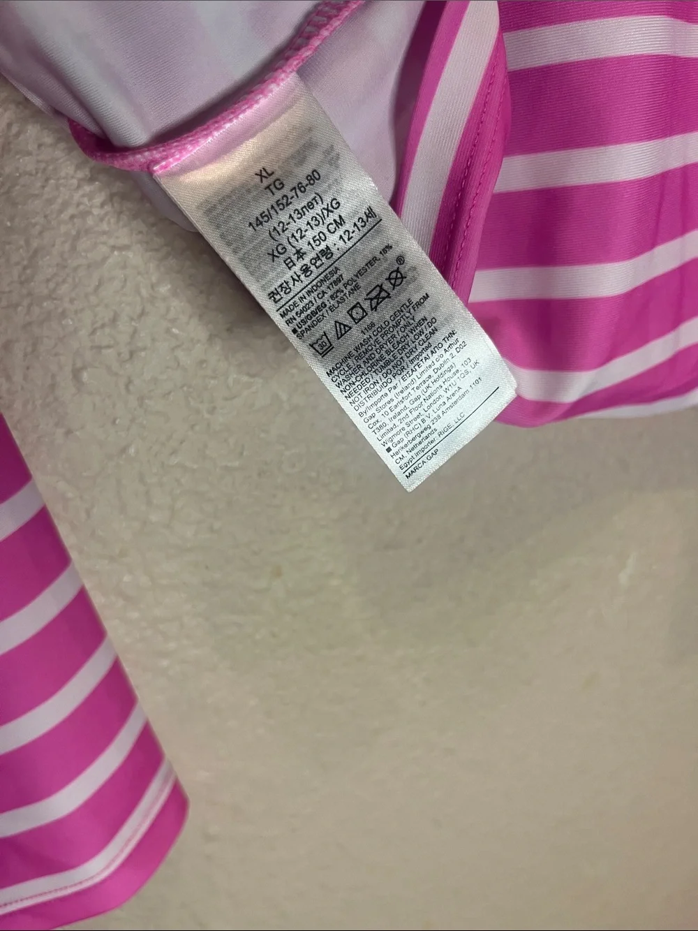 GAP Girl’s Swim Rashguard Top Long Sleeves Size 12 or XL Pink White Stripes